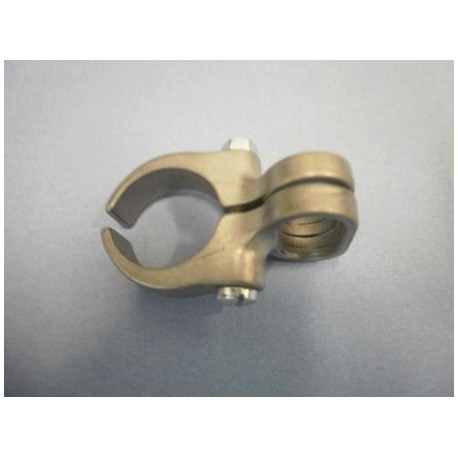 Soporte cable cambio/freno tras. al chasis LD.