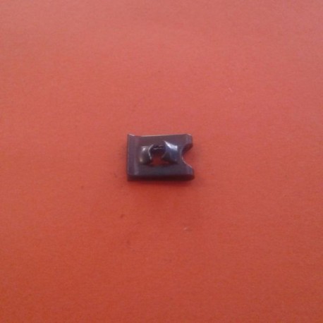 GRAPA FIJACION CLAXON VESPA
